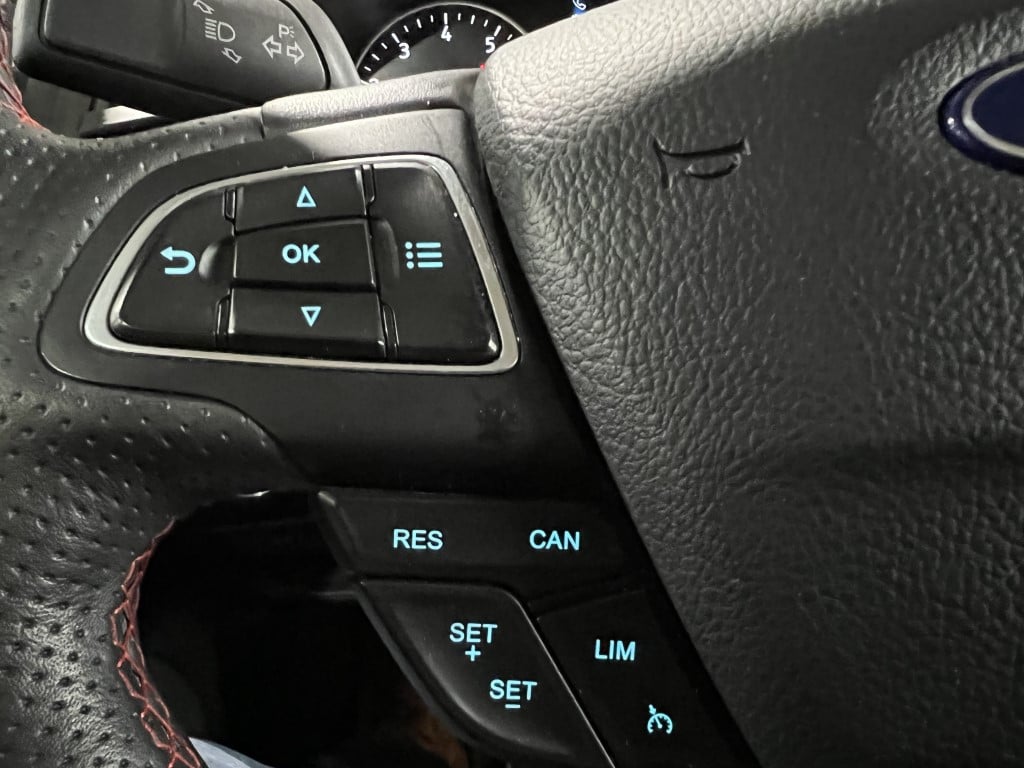 Ford Ecosport 1.0 ecoboost 125pk automaat st-line black , voorruitverwarmin