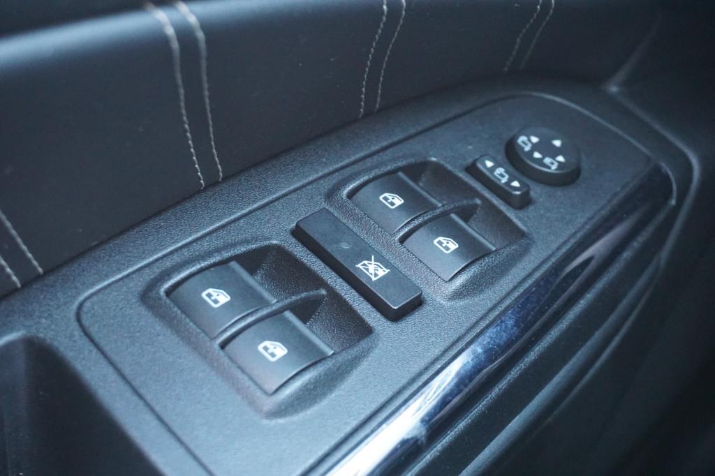 Lancia Delta 1.4-16v oro climate / navi / cruise / parkeers. / elektr. rame