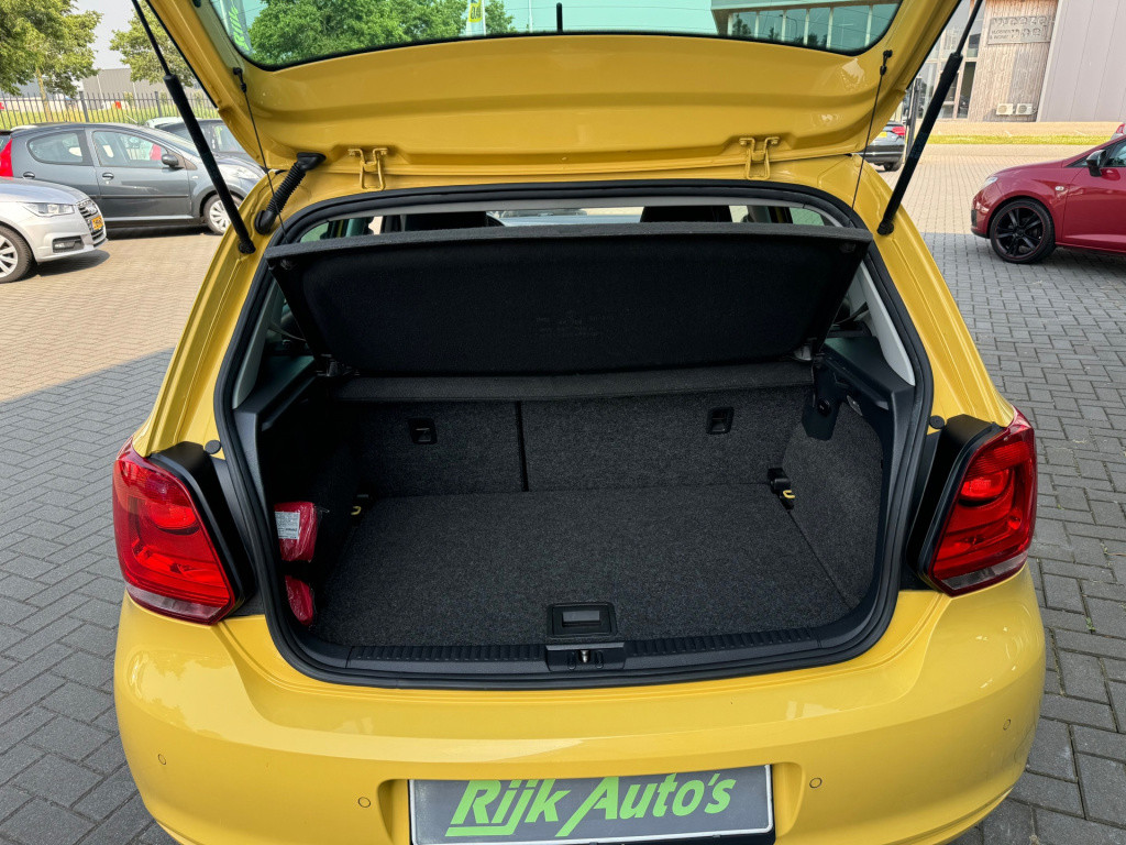 Volkswagen Polo 1.4-16v r-line * carplay * pdc * airco