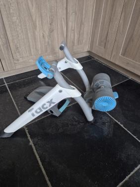 Tacx Vortex fietstrainer + band&wiel