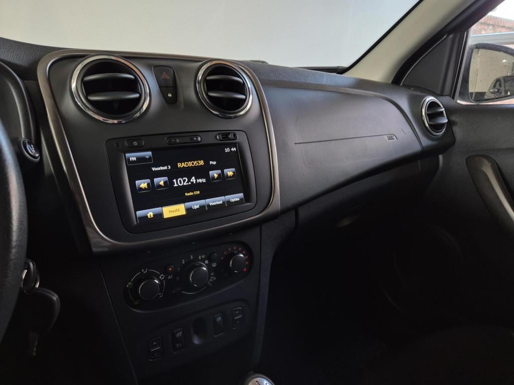 Dacia Sandero Stepway 0.9 tce / airco / cruisecontrol / parkeersensoren