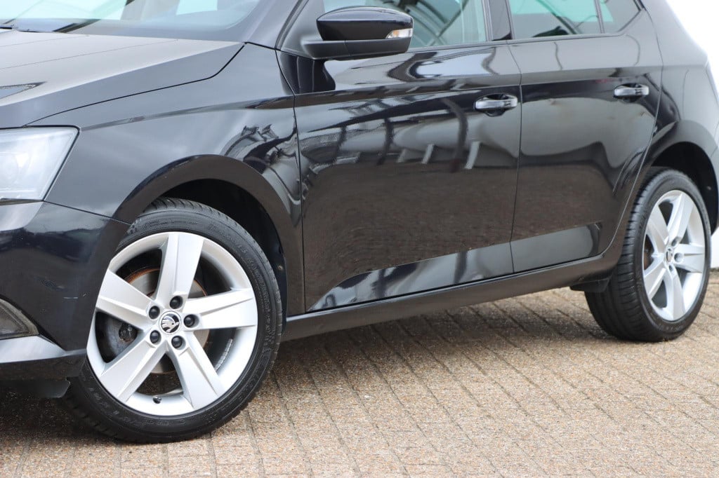 Skoda Fabia 1.2 tsi first edition ambition