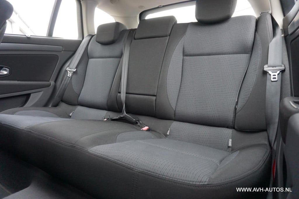 Renault Laguna estate 2.0 16v sélection business