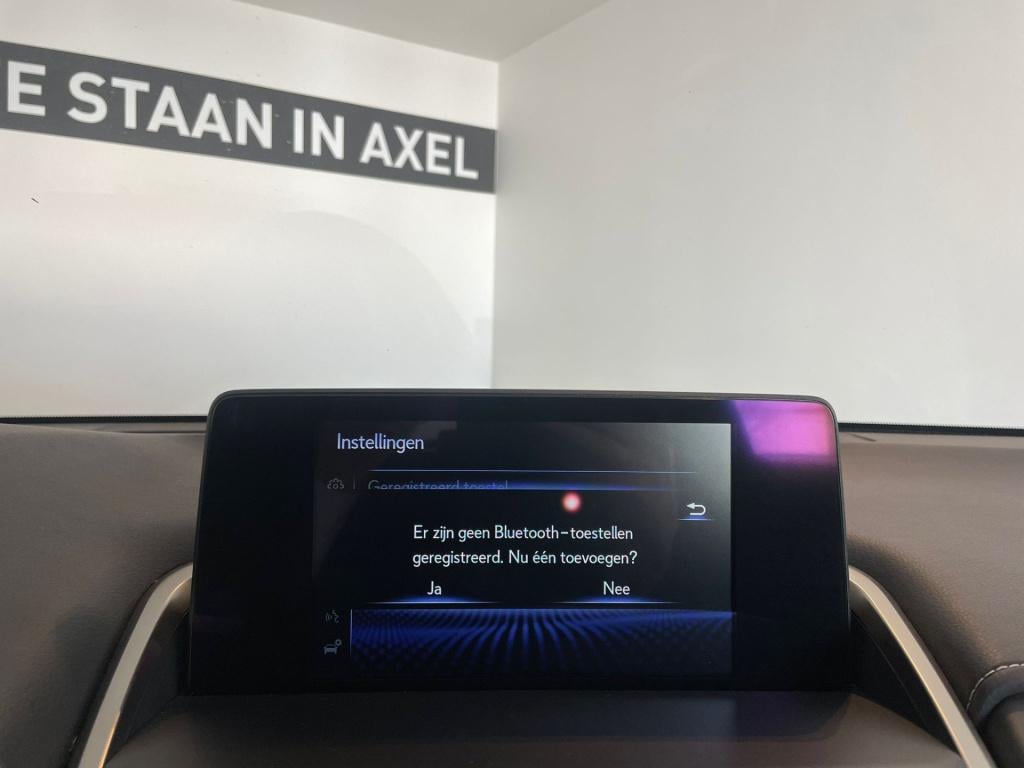 Lexus Nx 300h awd business line