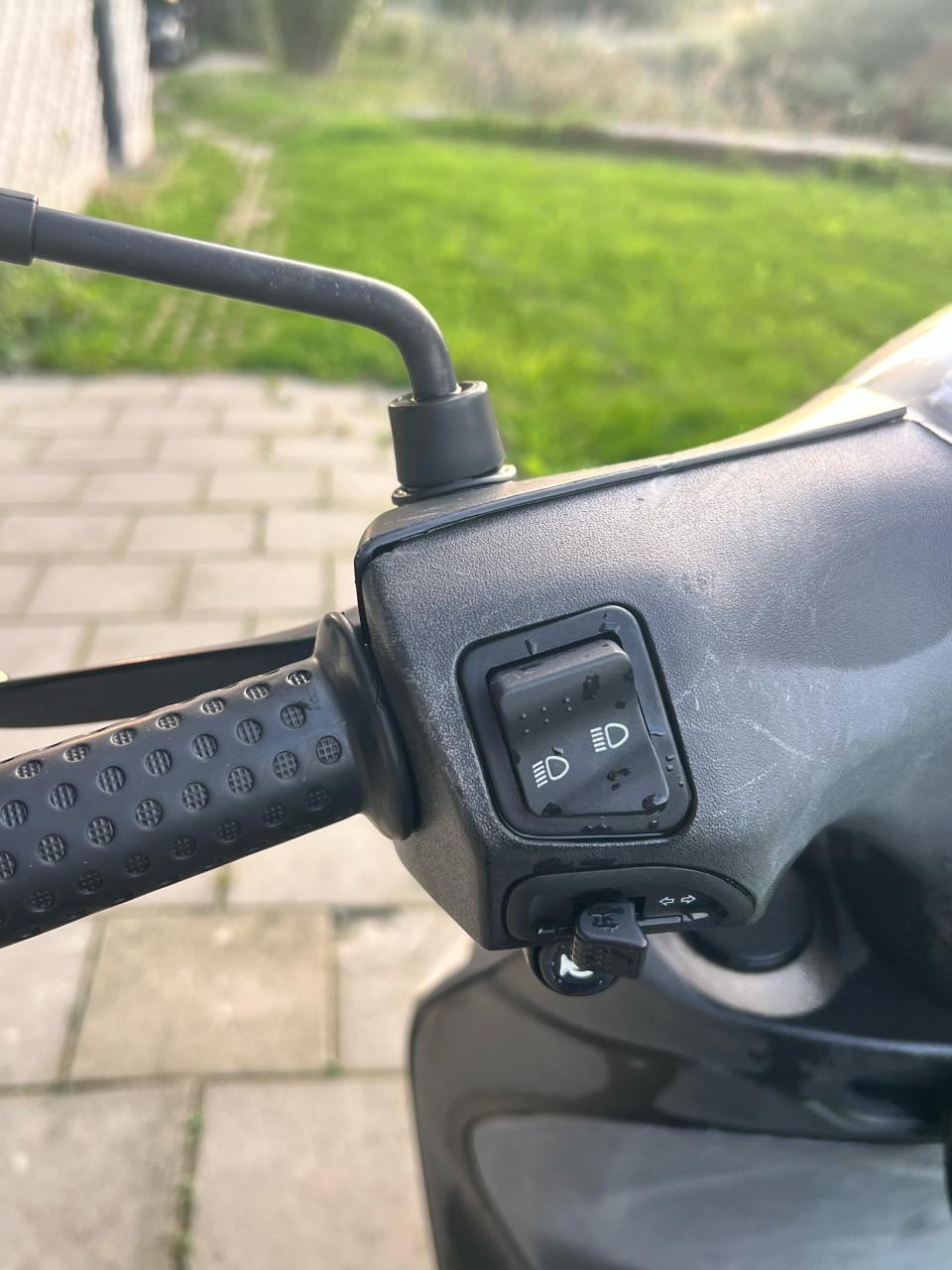 Piaggio Zip 2018 – Mat Grijs