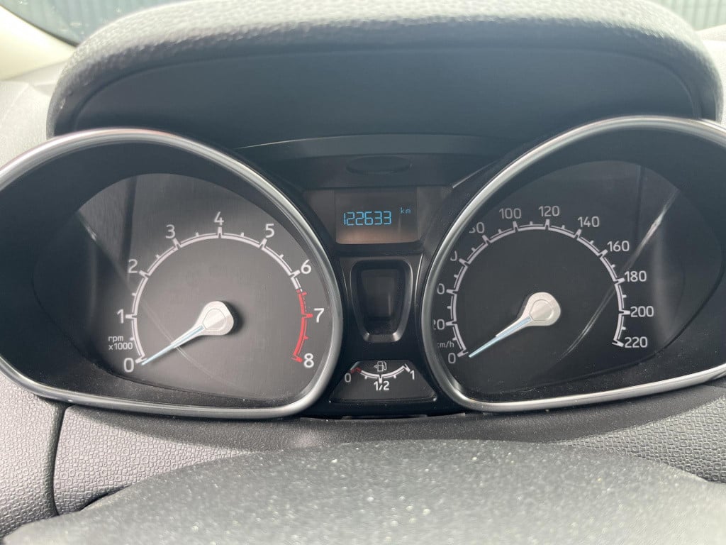 Ford Ecosport 1.0 ecoboost titanium | climate control | parkeersensoren ach