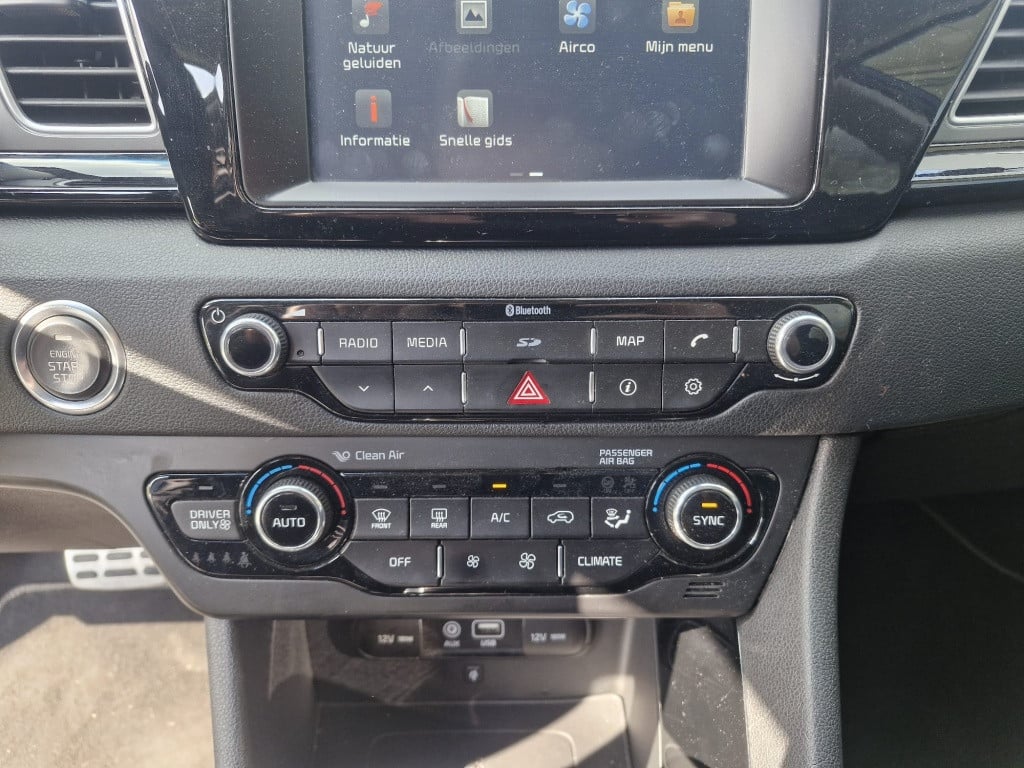 Kia Niro 1.6 gdi h. sports line|verkocht