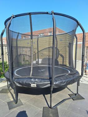 Trampoline