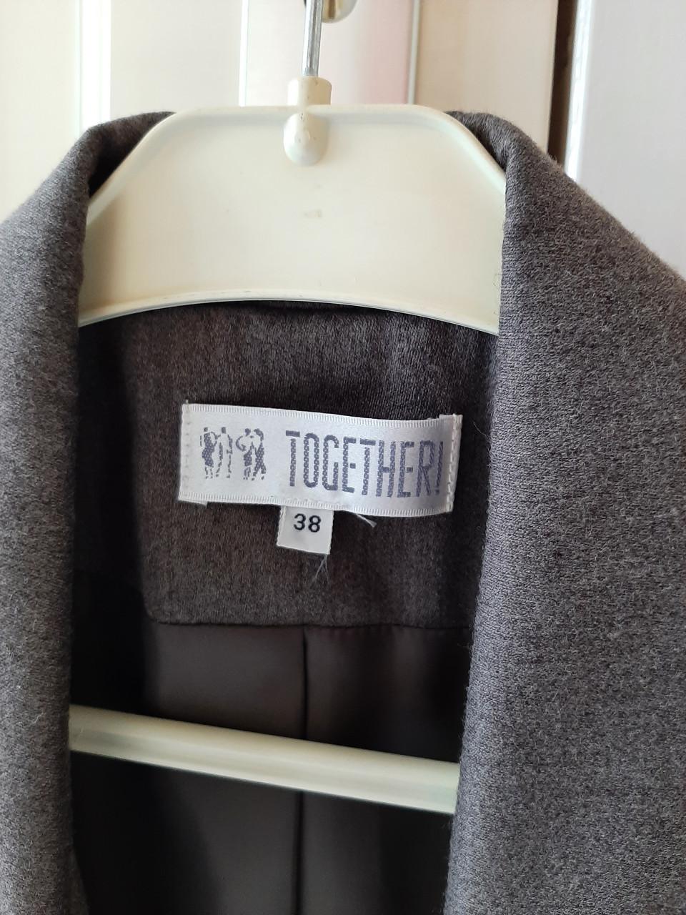 COLBERT MET SCHOUDERVULLING - MAAT 38