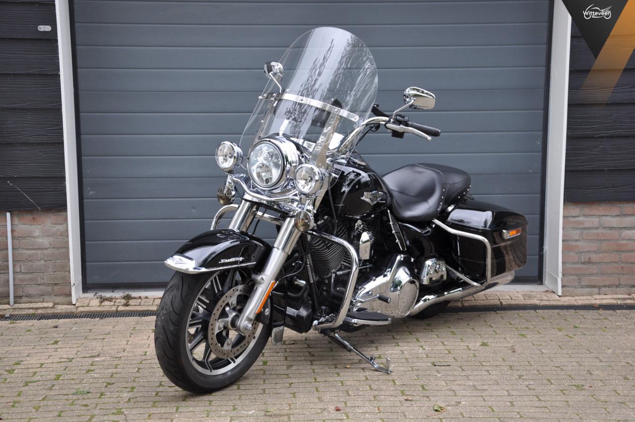 Harley-Davidson FLHRC Road King Classic 103 ABS