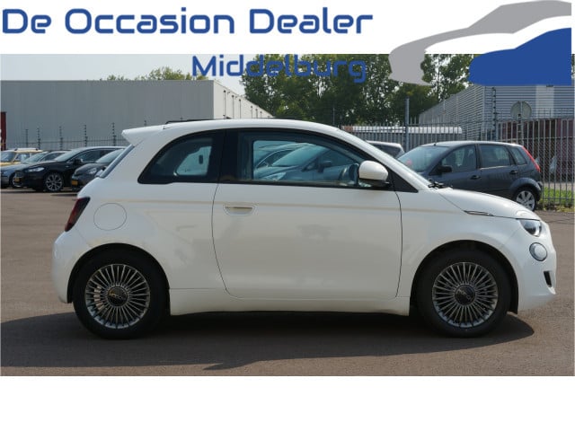 Fiat 500e icon 42 kwh rijklaar incl garantie