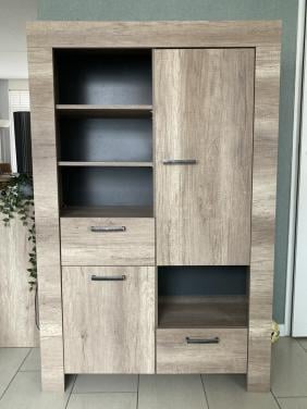 Multifunctionele kast