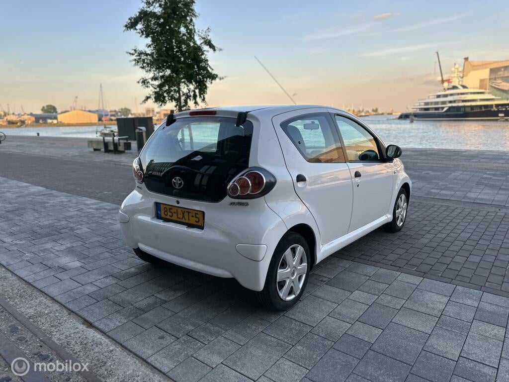 Toyota Aygo 1.0-12V Comfort Airco km124.035 5Drs BJ2010