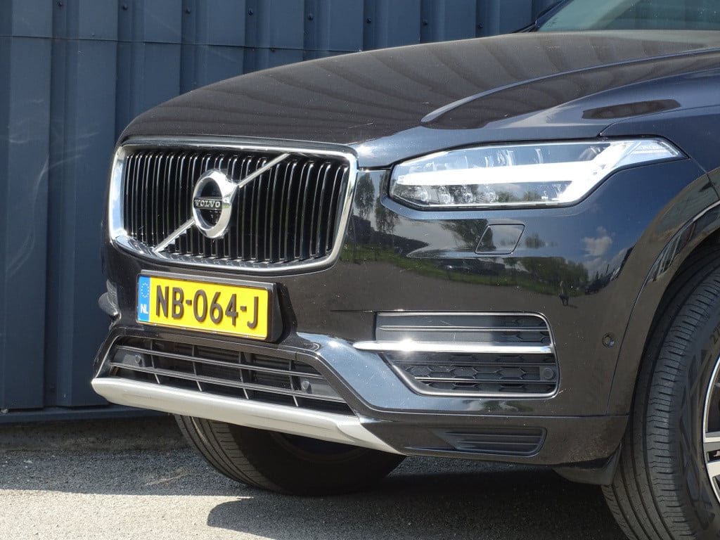 Volvo XC90 2.0 t8 twin engine awd momentum 7-pers | pano