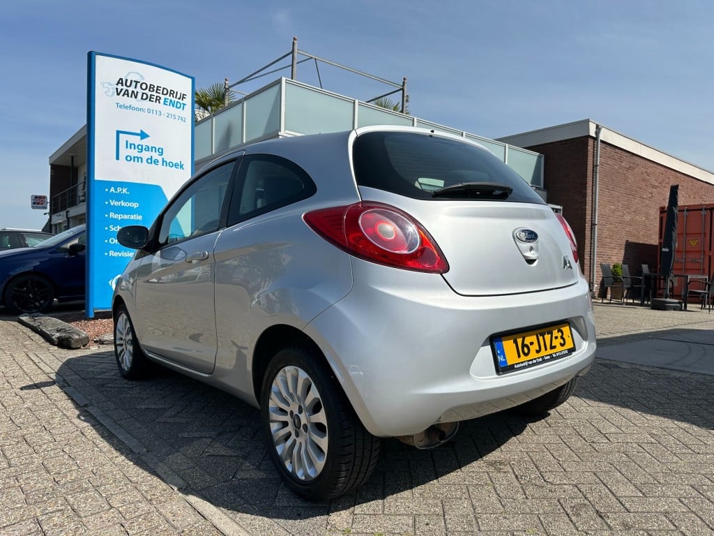 Ford KA 1.2 titanium airco lm velgen lage km stand org. nl