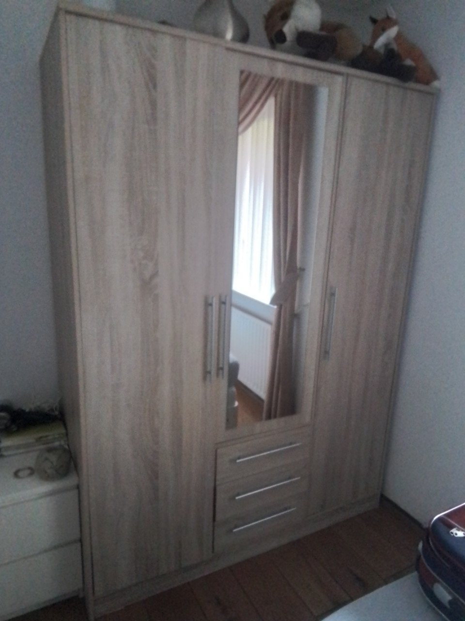 2 kleding kasten
