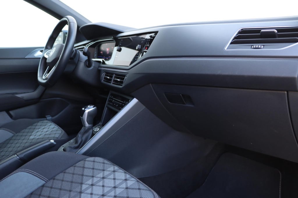 Volkswagen Taigo 1.0 tsi dsg r-line business
