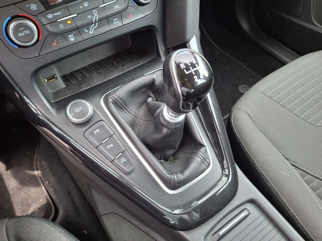 Ford Focus wagon 1.0 titanium