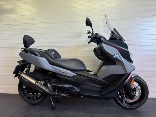 Gave en complete BMW C400 GT motorscooter!