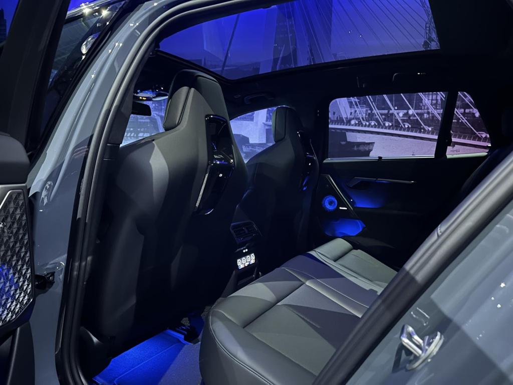 BMW M5 5-serie touring *keramisch*diverspack*comfortpack*drivass*carbon*pan