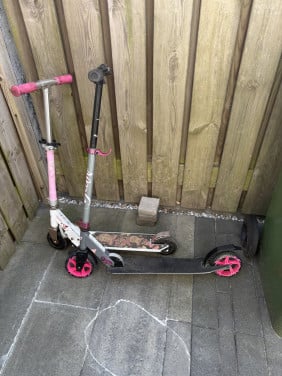 Twee stepjes te koop