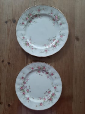 PARAGON VICTORIANA ROSE - 1 BEBAKBORDJE & 1 ONTBIJTBORDJE