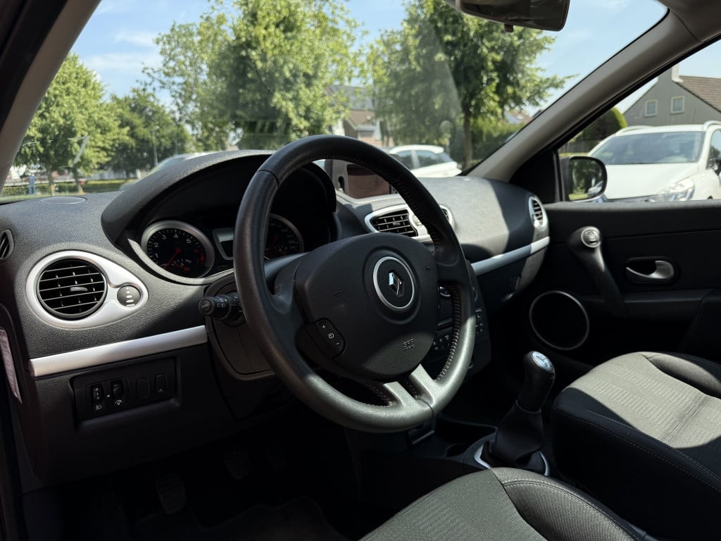 Renault Clio estate 1.2 tce dynamique
