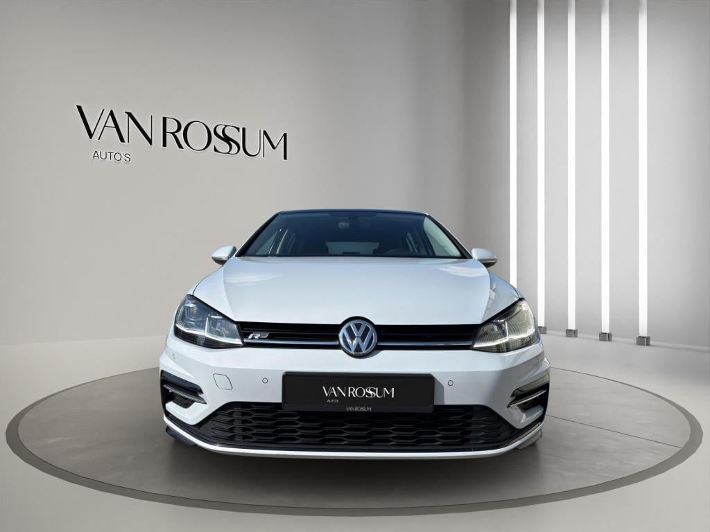 Volkswagen Golf 1.5 tsi highline business r pano | stoel/stuur verwarming |