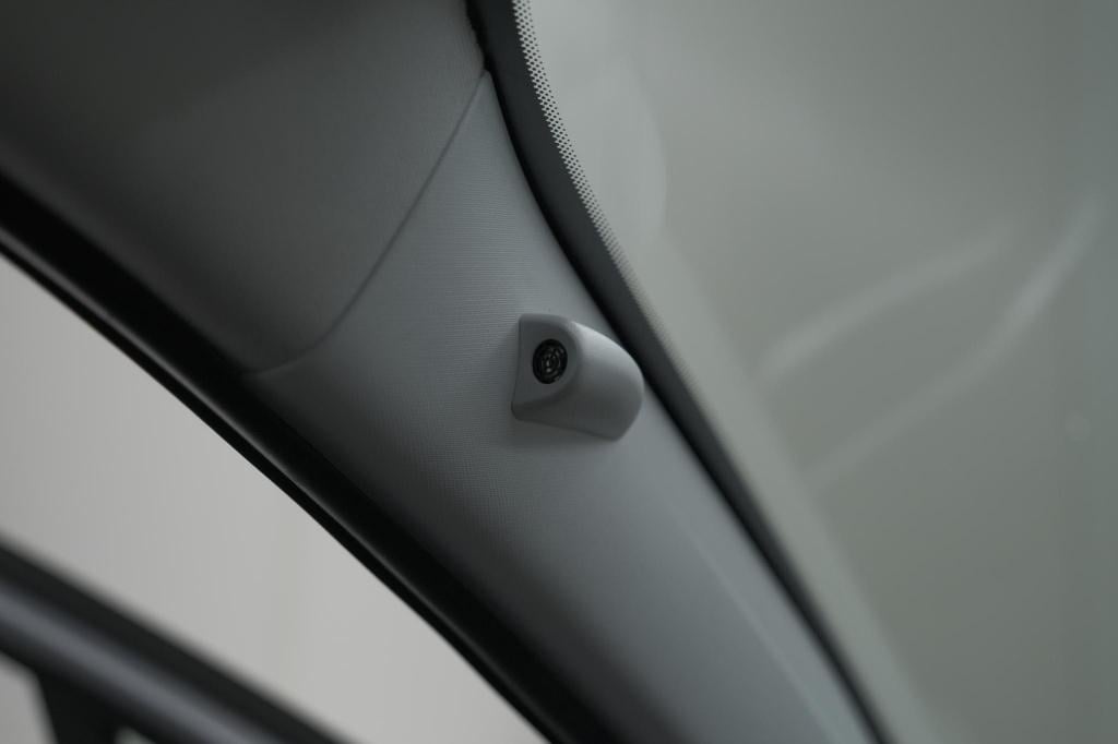 Peugeot 2008 puretech 110 allure | panoramadak | apple carplay | navigatie 