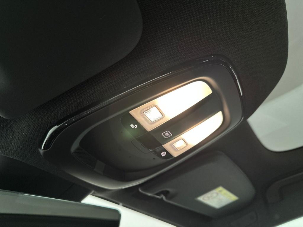 Volvo Ec40 extended range plus dark