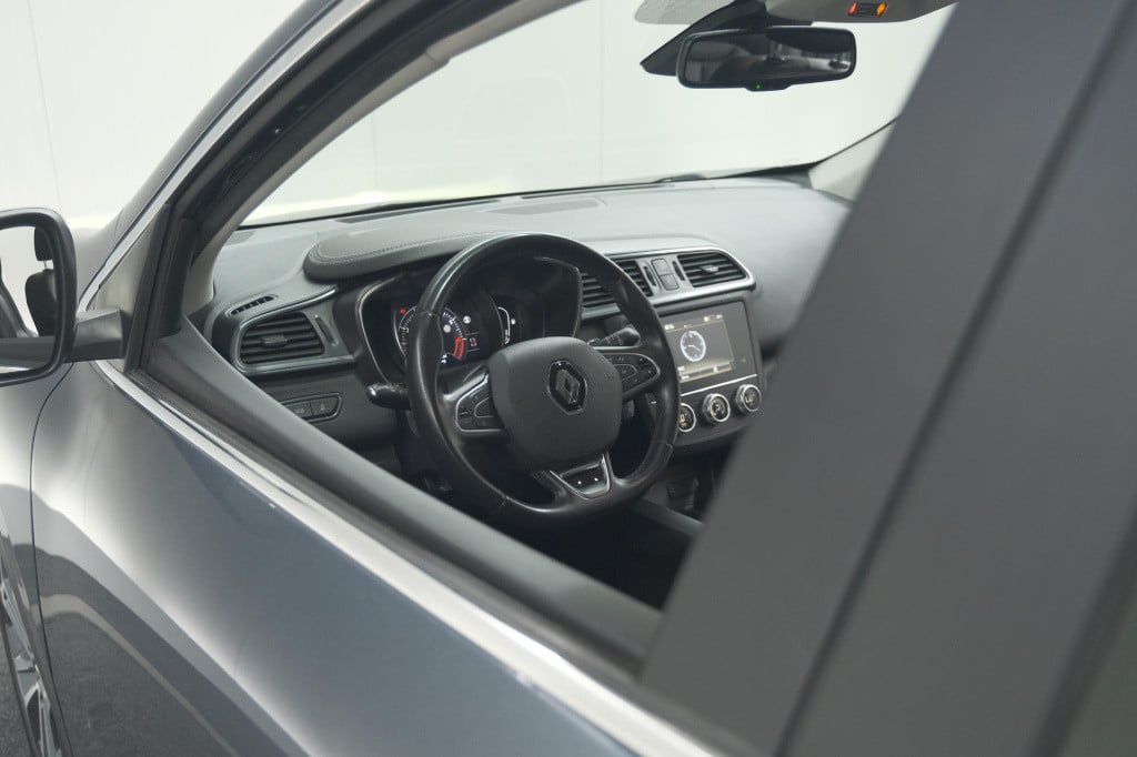 Renault Kadjar tce 140 intens | trekhaak | camera | dodehoek | pack leder |