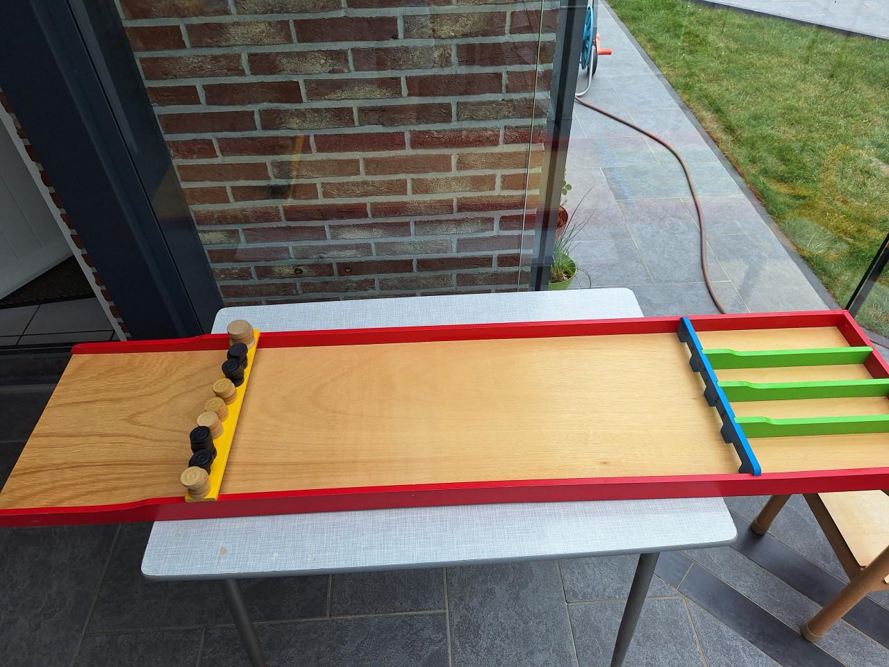 Kinder sjoelbak