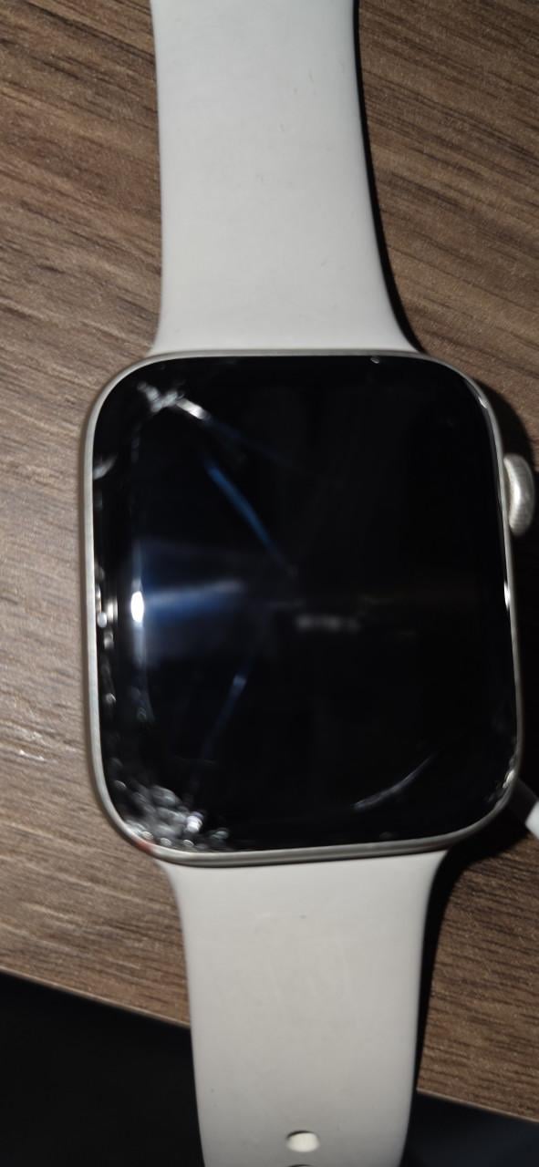 Apple Watch SE 2e gen met barst