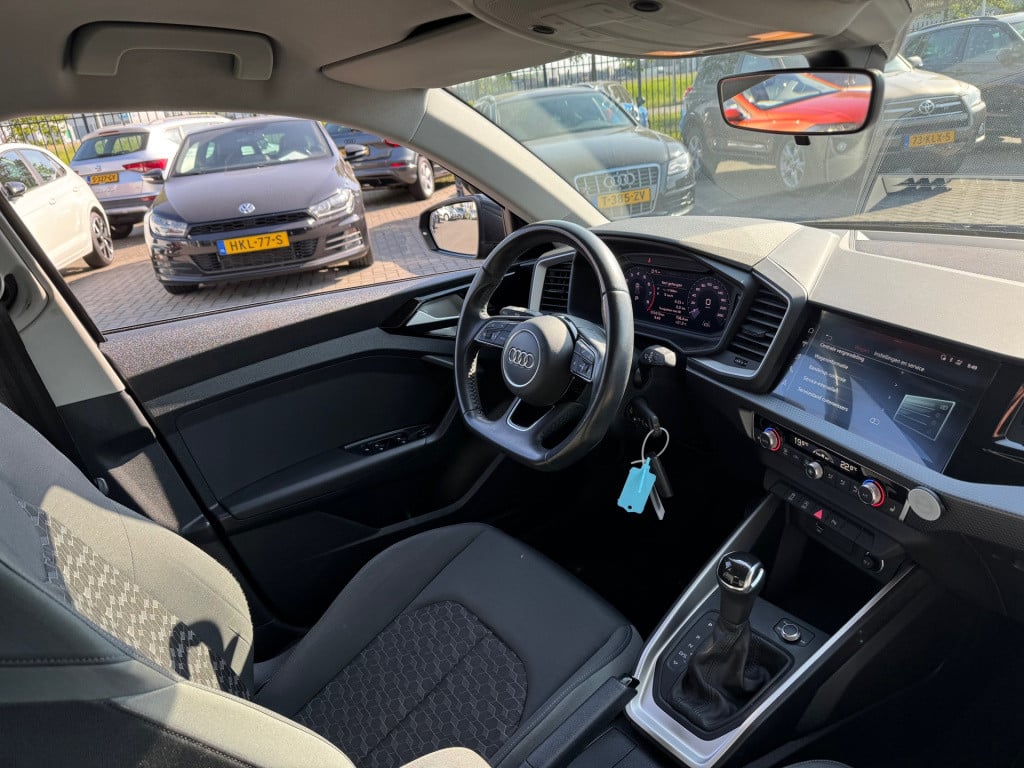 Audi A1 Sportback 35 tfsi advanced * stoelverwarming * navigatie * cruise c