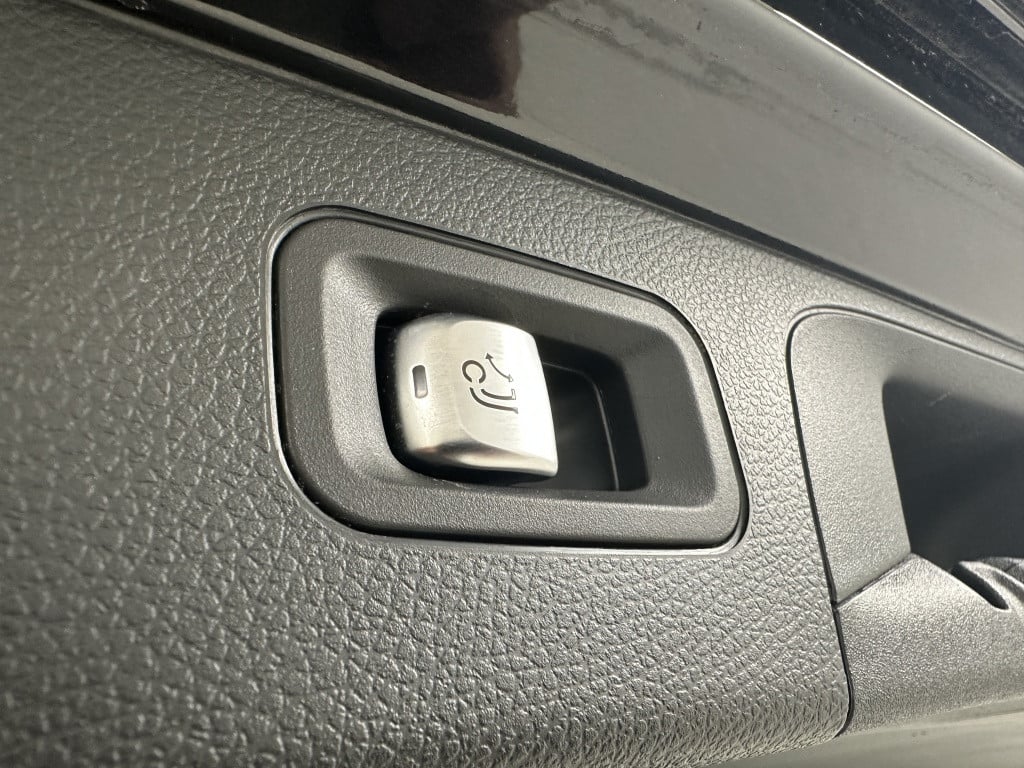 Mercedes-Benz Glc 300e 4m. amg premium plus | burmester | trekhaak | panora