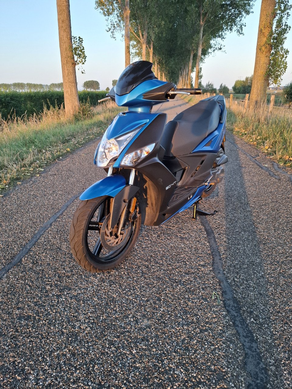 Kymco Agility 16+ geel kenteken