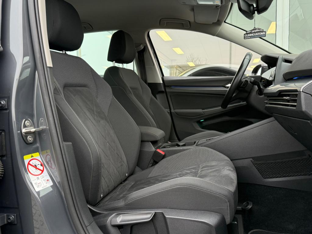 Volkswagen Golf 1.5 etsi style