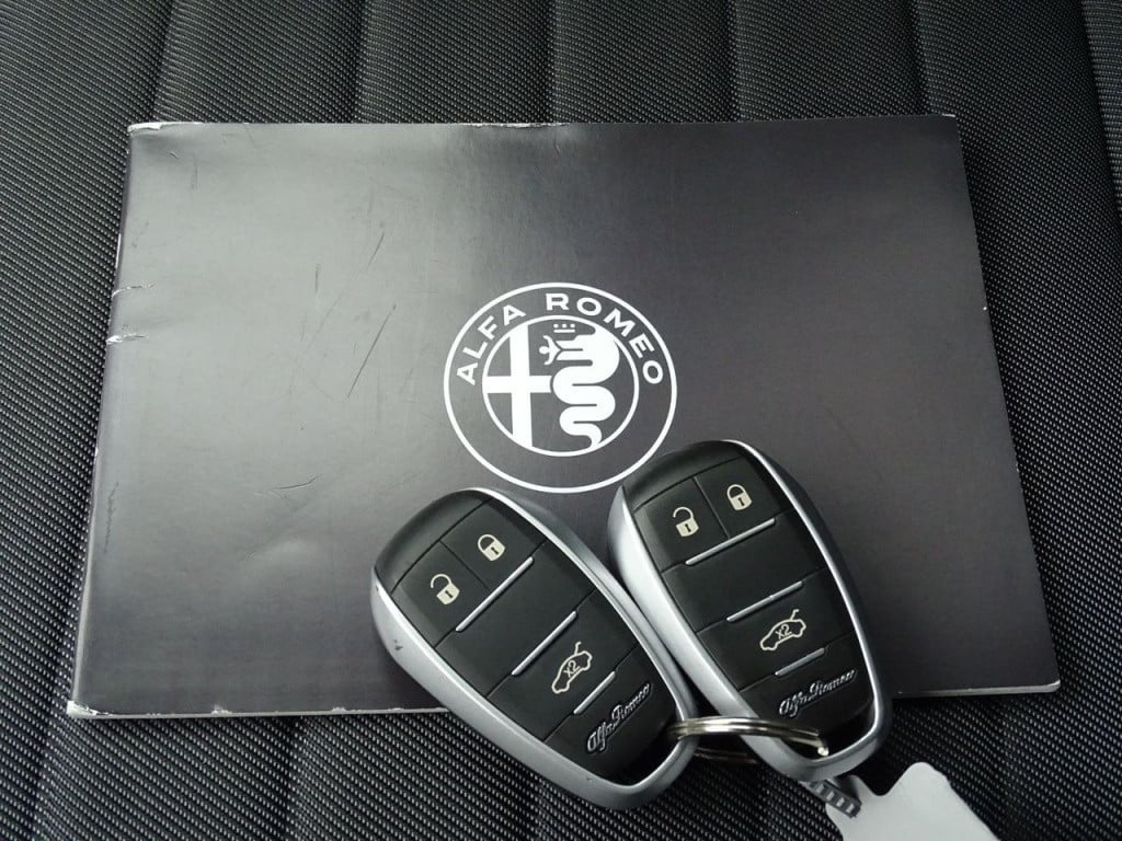 Alfa Romeo Giulia 2.0t b-tech stoel-&stuurwielverwarming | android auto | 1