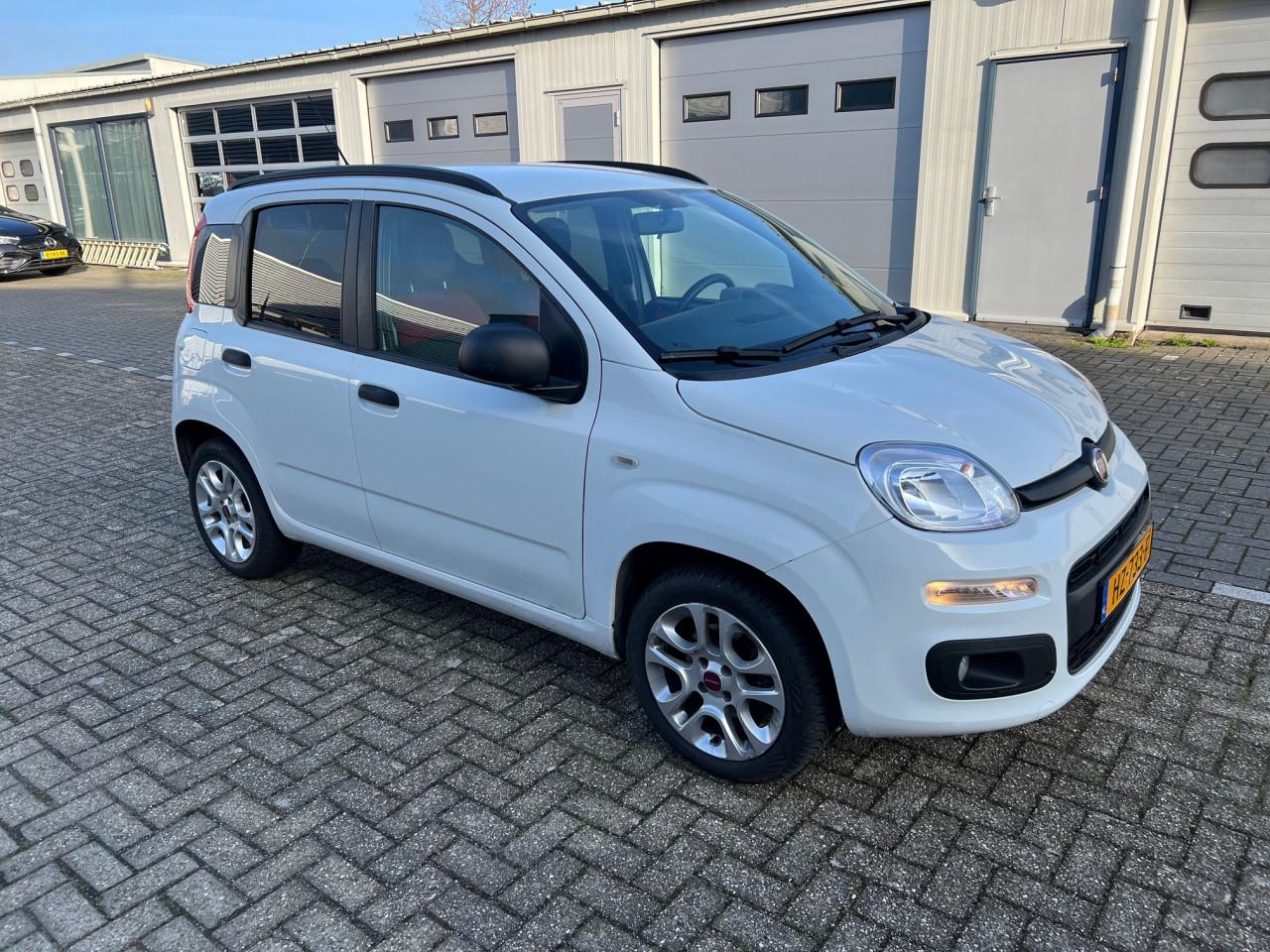 Zeer mooie Fiat Panda uit 2014 en slechts 60.000 km, Automaat!!
