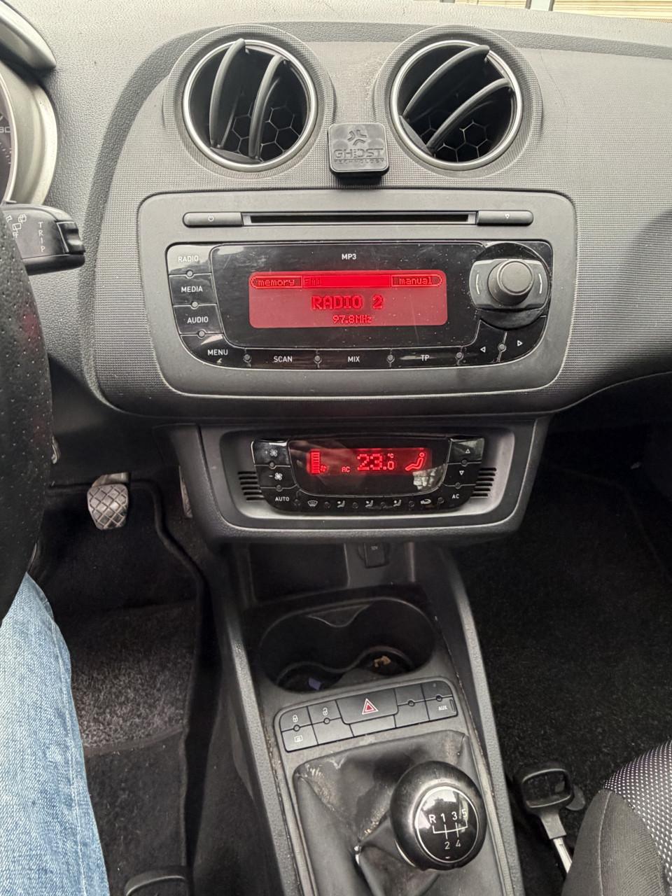 Seat Ibiza 1.4i 5 deurs AIRCO ! ! !