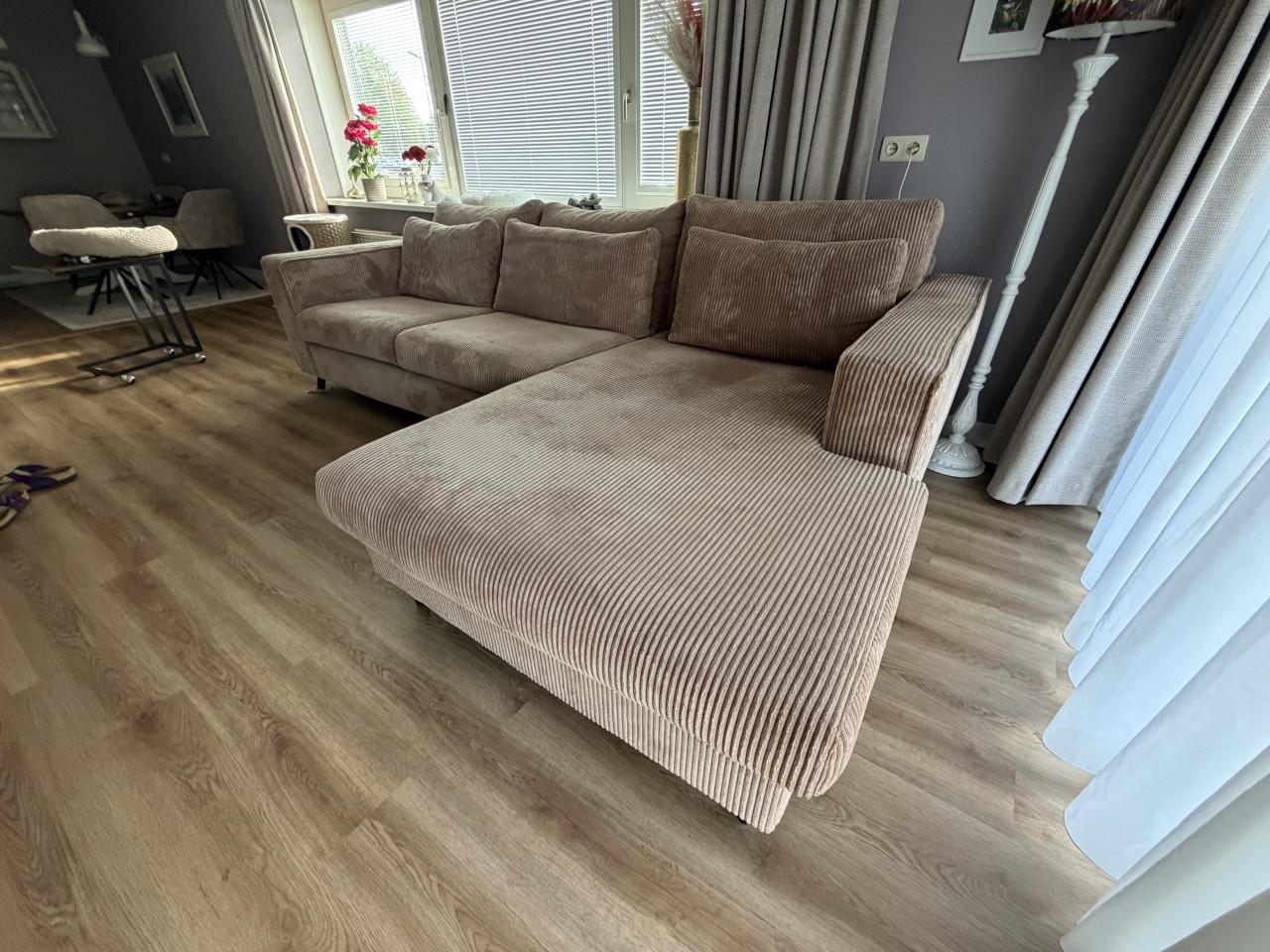 Ruime 3-ztis bankstel met longchair