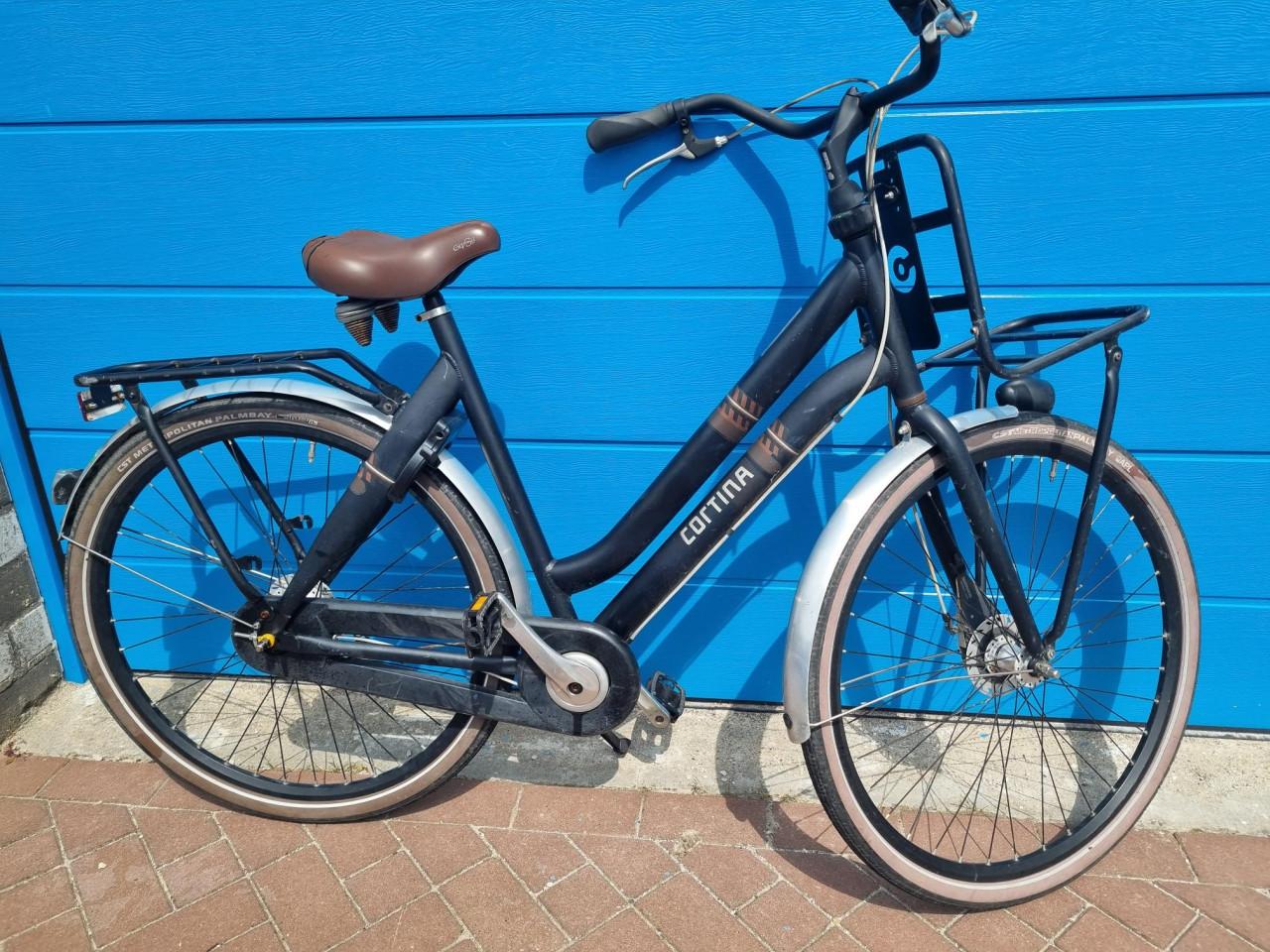 Mooie  gave Zwarte Transportfiets CORTINA - 7-versnelling