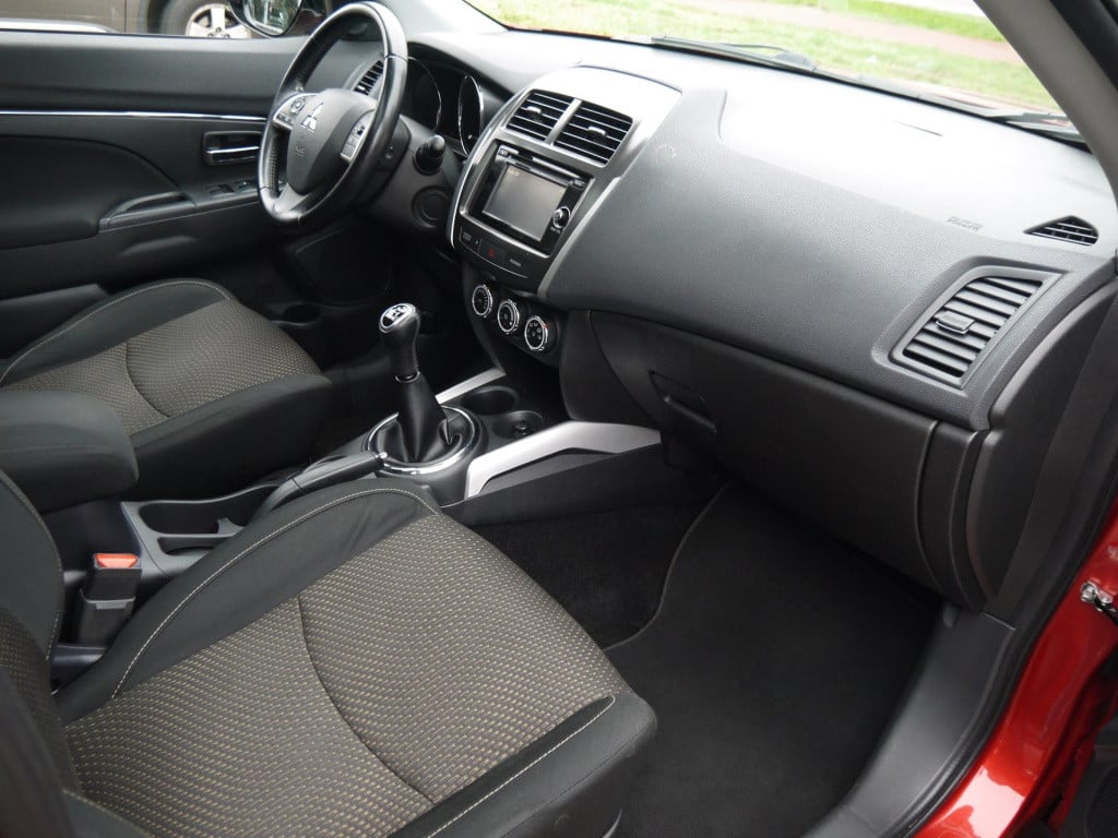 Mitsubishi Asx 1.6 cleartec intense|panoramadak|trekhaak|rijklaar