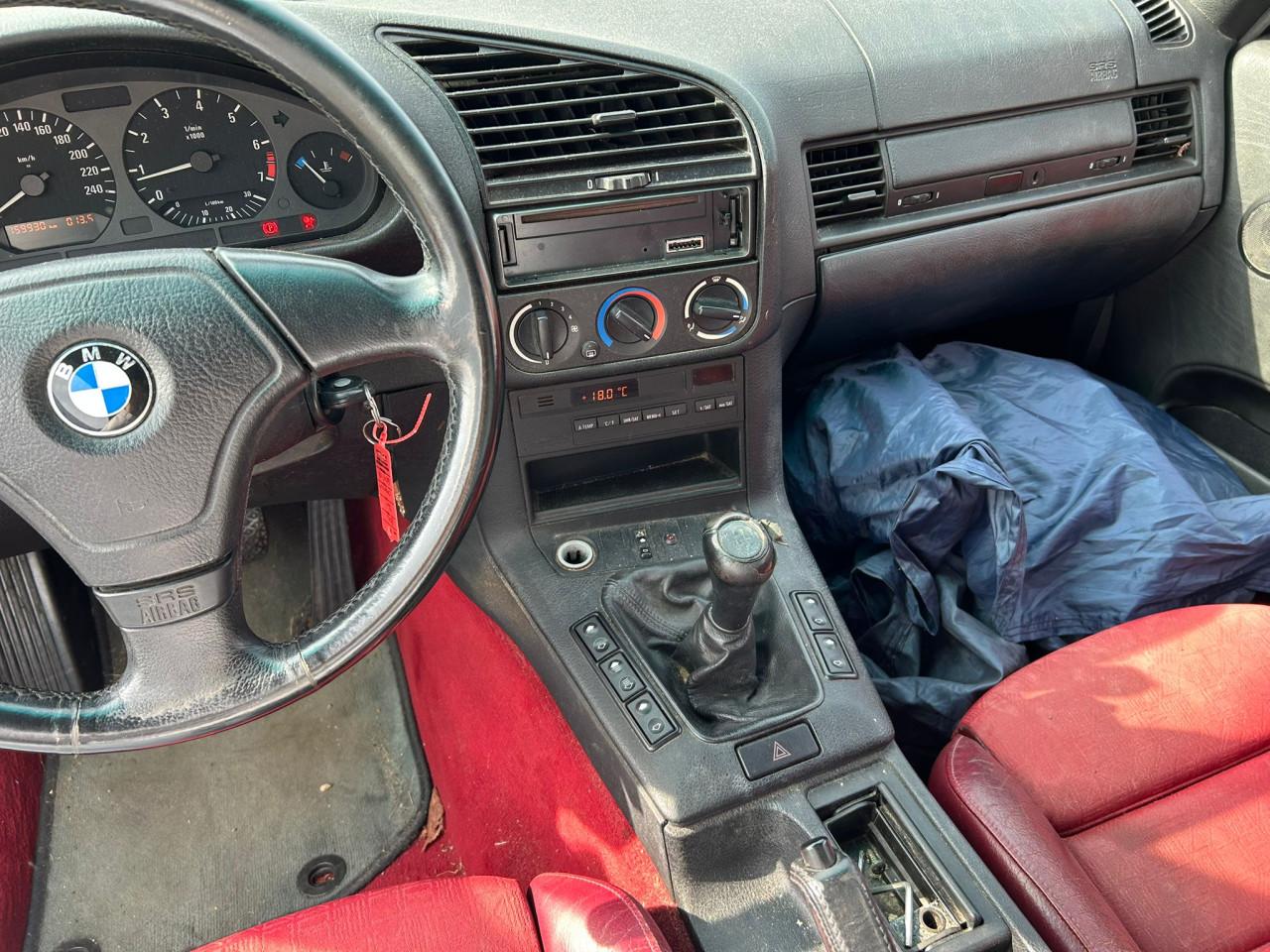 BMW 3-serie Cabrio 320i Executive OPKNAPPERTJE! RIJKLAAR TEGEN MEER PRIJS!