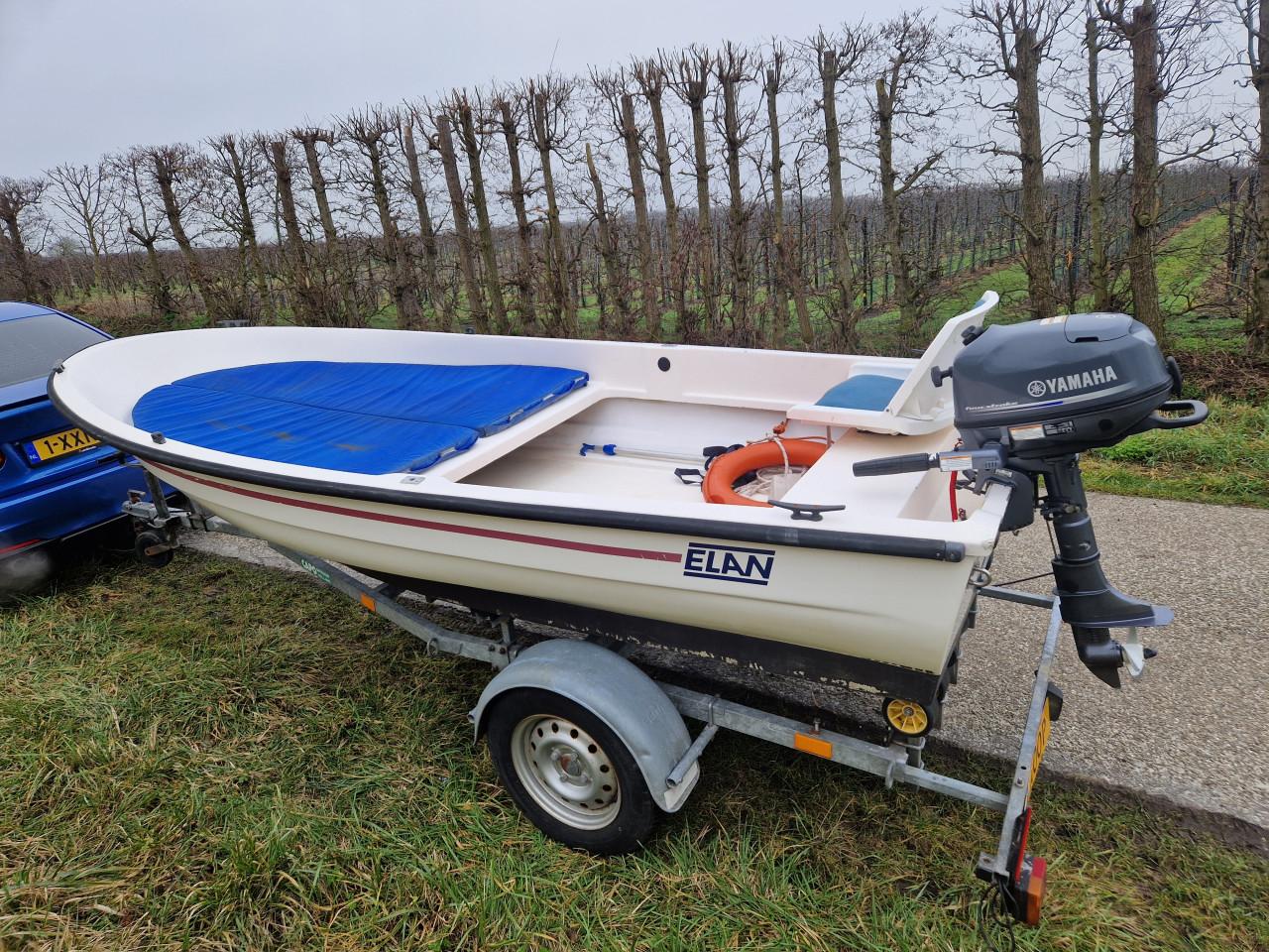 ELAN 401 met Yamaha 4-takt 4 pk en PEGA boottrailer compleet set vaarklaar
