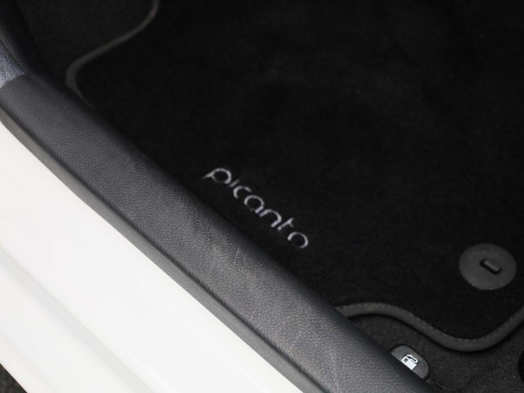 Kia Picanto 1.0 dpi dynamicline | cruise control | camera | apple carplay |