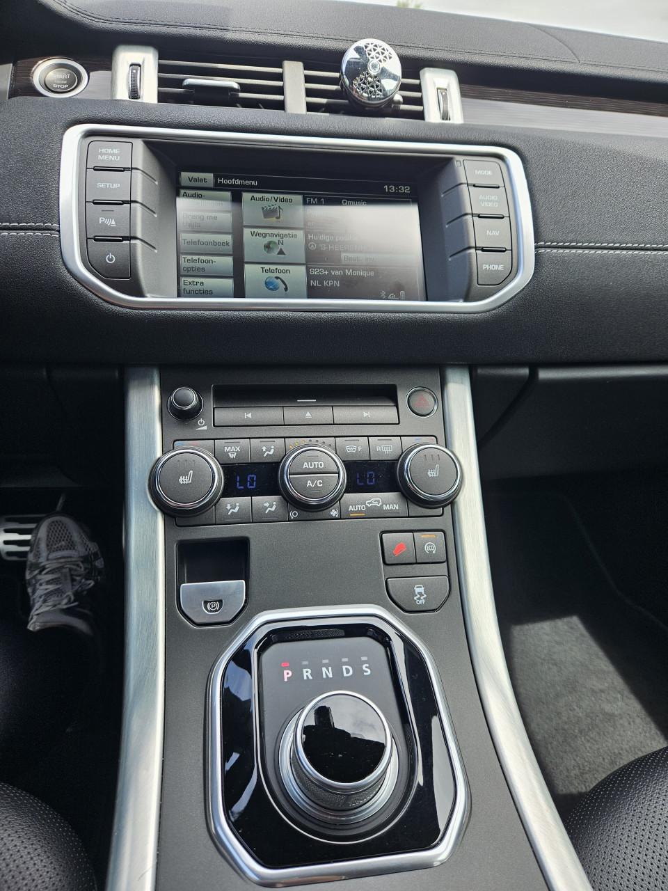 Range Rover Evoque SI 4