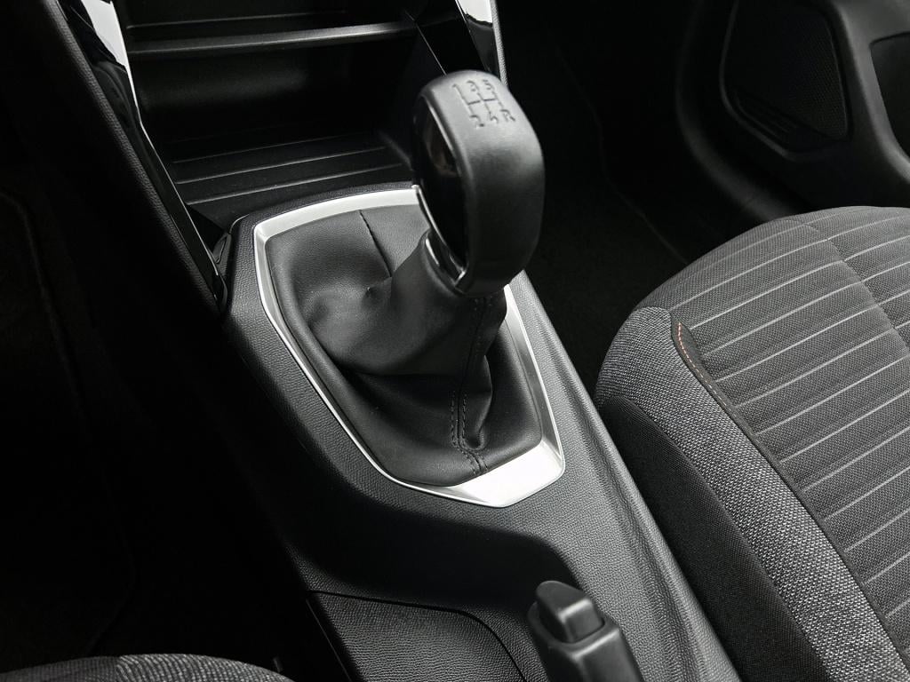 Peugeot 208 puretech 82 pk active pack stoelverwarming | apple carplay / an