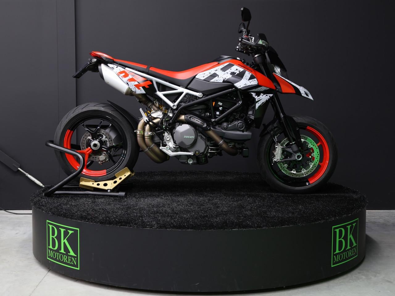 HYPERMOTARD 950 RVE | BTW Motor