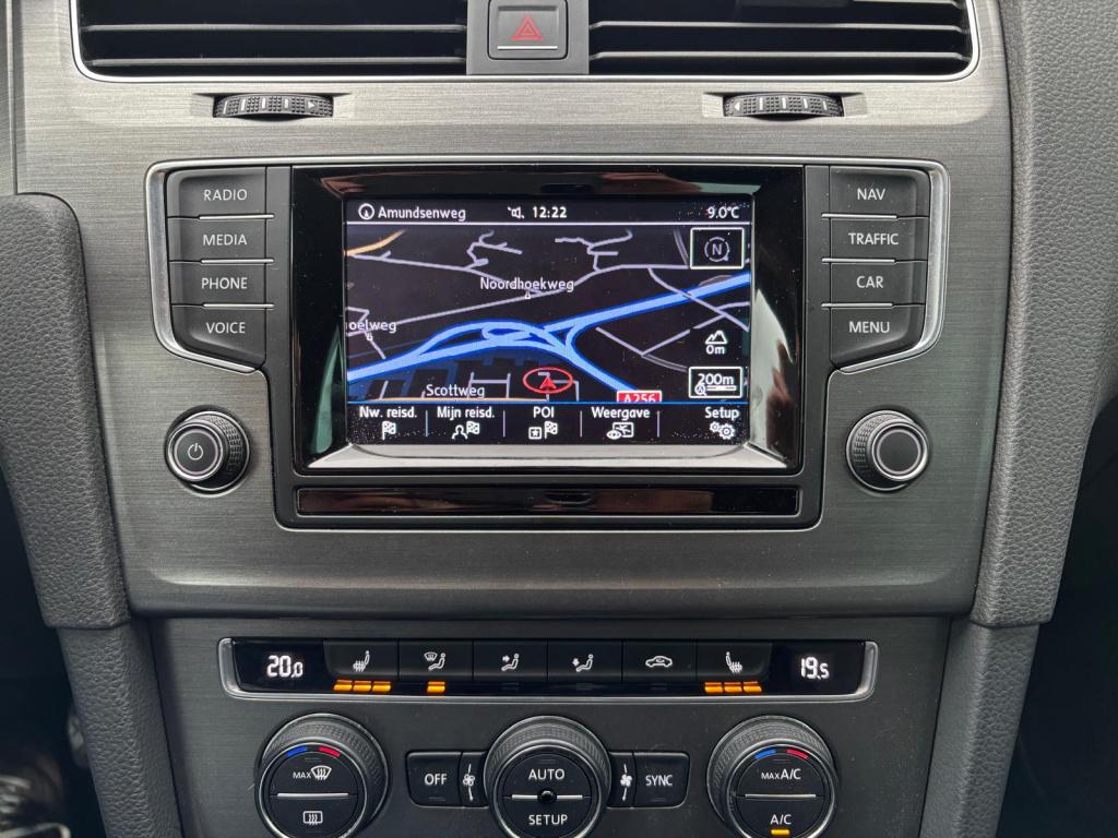 Volkswagen Golf 1.4 tsi 5d, cruise control, navigatie, stoelverwarming, tre